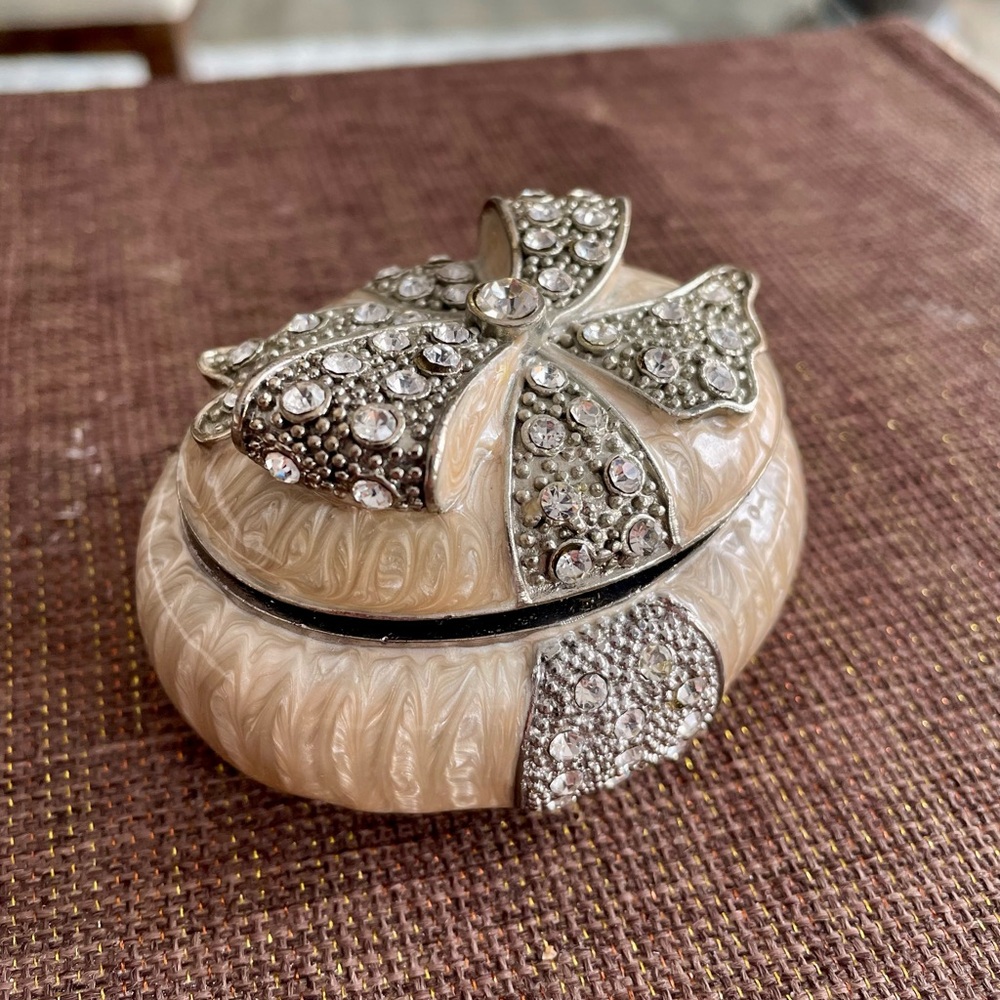 Bombay Jewelry Box